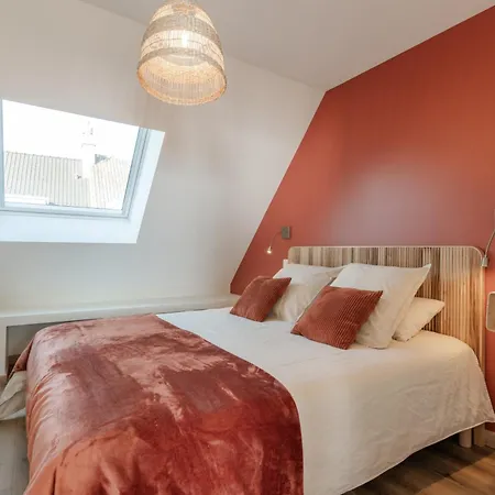 Le Coucher De Soleil Balcon Front De Netflix Apartment