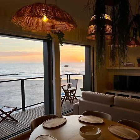 Apartment Le Coucher De Soleil Balcon Front De Netflix